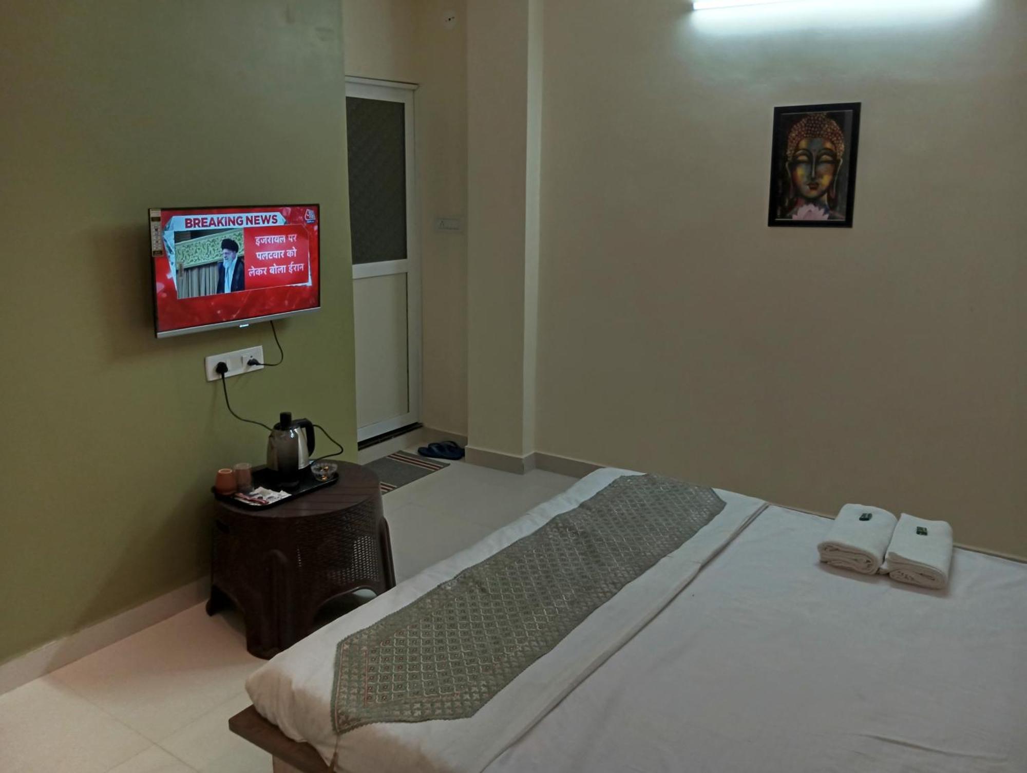 Hotel Shivashray Luxury Stays & Inn 乌贾因 客房 照片